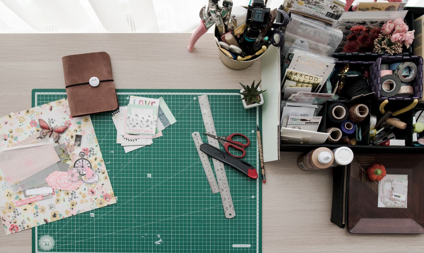 paper-craft-station